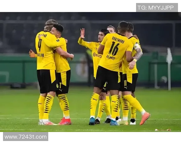 巴塞罗那与多特蒙德下半场精彩对决回顾与分析