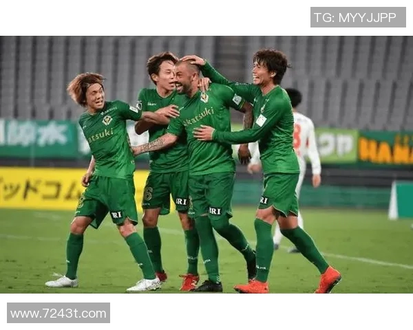 横滨队与町田泽维的激烈对决展现足球魅力与团队精神的完美结合